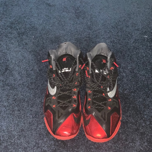 LeBron James - Picture 3 of 4